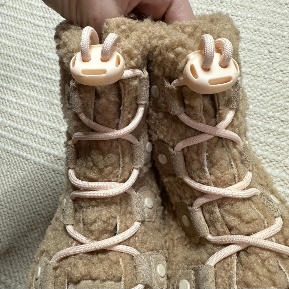 SOREL girls' tan Youth Explorer Cozy Canoe sherpa lace up boots 4 - Picture 4 of 13